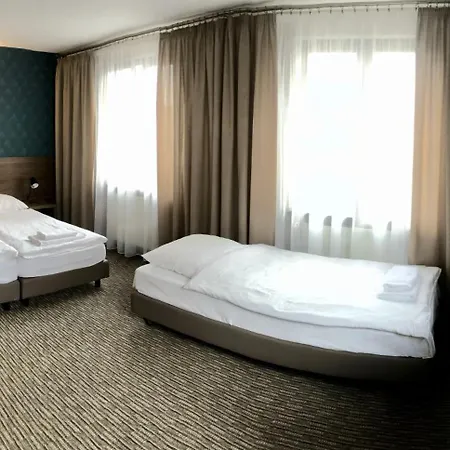 Hotel Krystyna Szczytno (Warmian-Masurian)